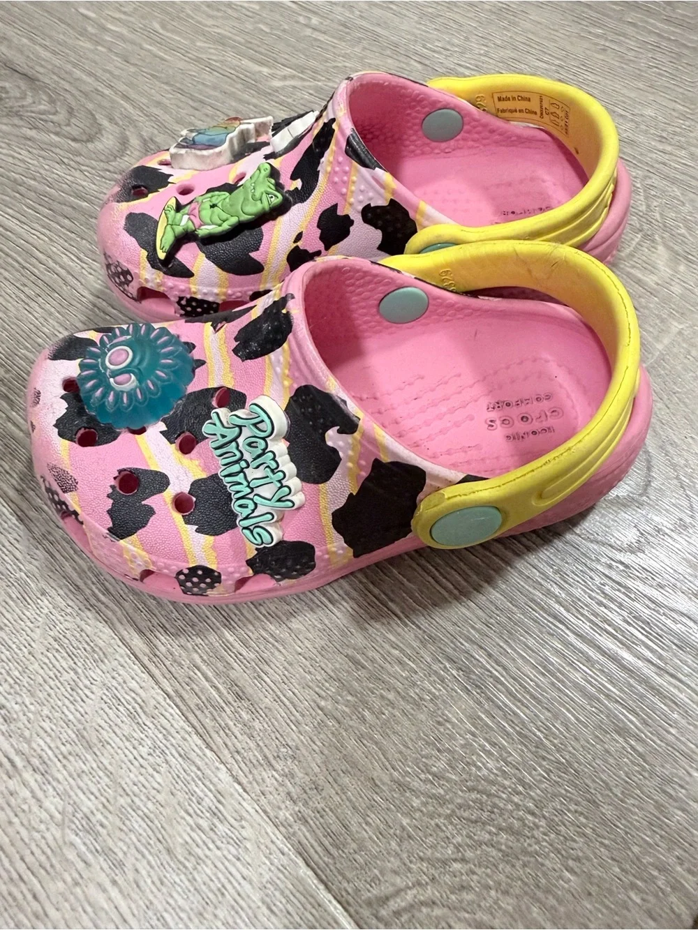 CROCS bright pink